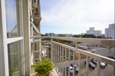 Apartamento para alugar com 56m², 2 quartos e 1 vaga Apartamento para alugar com 56m², 2 quartos e 1 vagaVaranda