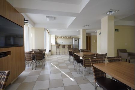 Apartamento para alugar com 56m², 2 quartos e 1 vaga Apartamento para alugar com 56m², 2 quartos e 1 vagaÁrea comum - Salão de festas