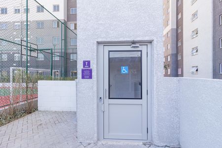 Apartamento para alugar com 40m², 2 quartos e 1 vagaÁrea comum 