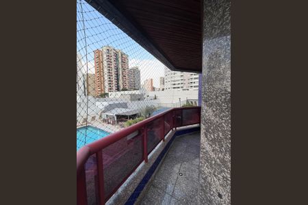 Apartamento à venda com 205m², 1 quarto e 5 vagas Apartamento à venda com 205m², 1 quarto e 5 vagasVaranda