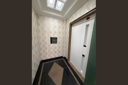 Apartamento à venda com 205m², 1 quarto e 5 vagas Apartamento à venda com 205m², 1 quarto e 5 vagasHall de entrada