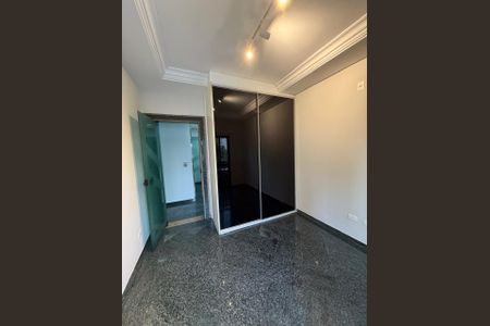 Apartamento à venda com 205m², 1 quarto e 5 vagas Apartamento à venda com 205m², 1 quarto e 5 vagasQuarto