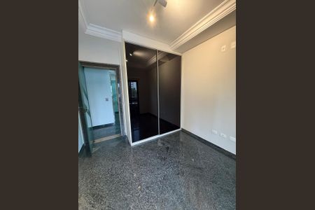 Apartamento à venda com 205m², 1 quarto e 5 vagas Apartamento à venda com 205m², 1 quarto e 5 vagasQuarto