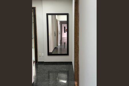 Apartamento à venda com 205m², 1 quarto e 5 vagas Apartamento à venda com 205m², 1 quarto e 5 vagasCorredor