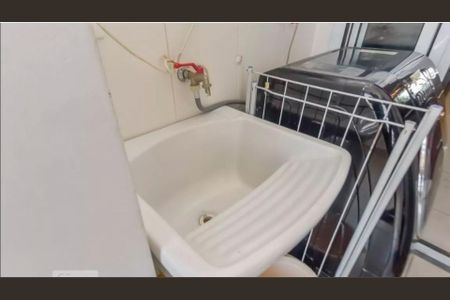 Apartamento à venda com 60m², 2 quartos e 1 vaga Apartamento à venda com 60m², 2 quartos e 1 vagaÁrea de Serviço