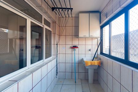 Área de Serviço de apartamento para alugar com 2 quartos, 77m² em Parque São Lucas, São Paulo