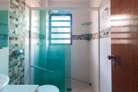 Apartamento para alugar com 77m², 2 quartos e 1 vaga Apartamento para alugar com 77m², 2 quartos e 1 vagaBanheiro