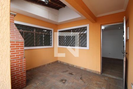 Casa à venda com 276m², 3 quartos e 3 vagas Casa à venda com 276m², 3 quartos e 3 vagasÁrea externa