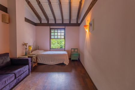 Casa de condomínio para alugar com 2200m², 4 quartos e 2 vagas Casa de condomínio para alugar com 2200m², 4 quartos e 2 vagasQuarto 2