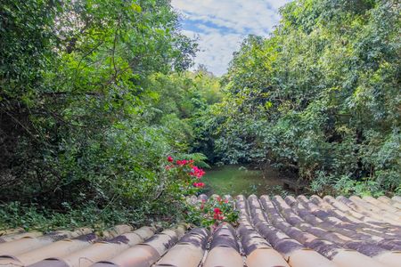 Casa de condomínio para alugar com 2200m², 4 quartos e 2 vagas Casa de condomínio para alugar com 2200m², 4 quartos e 2 vagasVista do Quarto 2