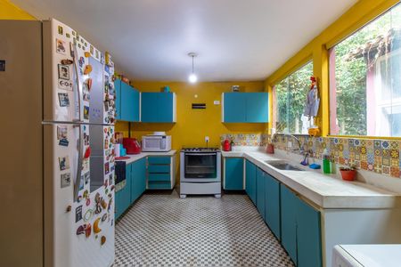 Casa de condomínio para alugar com 2200m², 4 quartos e 2 vagas Casa de condomínio para alugar com 2200m², 4 quartos e 2 vagasCozinha