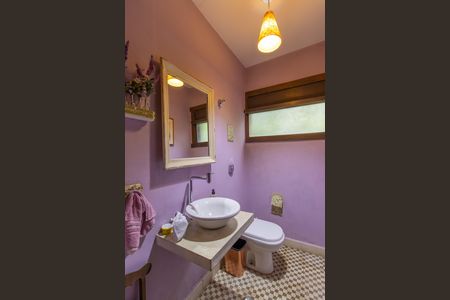 Casa de condomínio para alugar com 2200m², 4 quartos e 2 vagas Casa de condomínio para alugar com 2200m², 4 quartos e 2 vagasLavabo