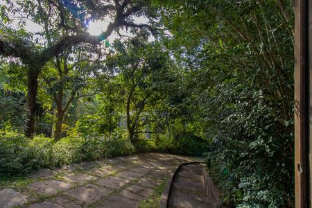 Casa de condomínio para alugar com 2200m², 4 quartos e 2 vagas Casa de condomínio para alugar com 2200m², 4 quartos e 2 vagasGaragem