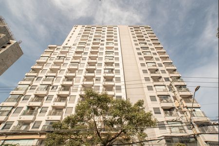 Apartamento à venda com 29m², 1 quarto e sem vaga Apartamento à venda com 29m², 1 quarto e sem vagaFachada