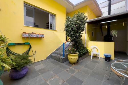 Casa à venda com 120m², 3 quartos e 2 vagas Casa à venda com 120m², 3 quartos e 2 vagasQuintal