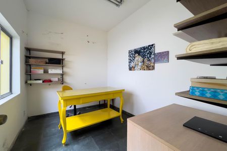 Casa à venda com 120m², 3 quartos e 2 vagas Casa à venda com 120m², 3 quartos e 2 vagasÁrea de serviço
