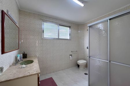 Casa à venda com 120m², 3 quartos e 2 vagas Casa à venda com 120m², 3 quartos e 2 vagasBanheiro