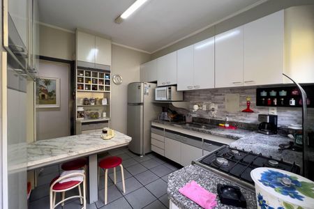 Casa à venda com 120m², 3 quartos e 2 vagas Casa à venda com 120m², 3 quartos e 2 vagasCozinha