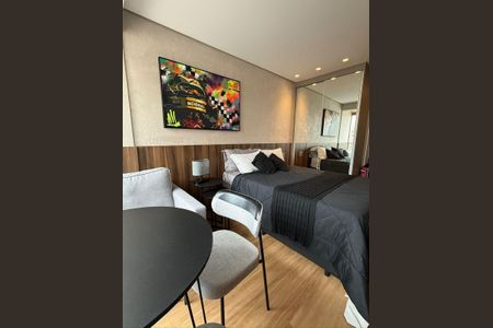 Sala / Quarto de apartamento para alugar com 1 quarto, 27m² em Vila Olímpia, São Paulo