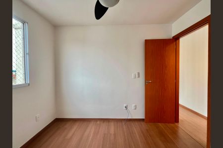 Apartamento à venda com 47m², 2 quartos e 1 vagaQuarto 2
