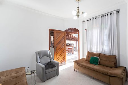 Casa à venda com 420m², 4 quartos e 6 vagasSala 1