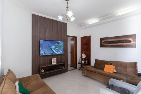 Casa à venda com 420m², 4 quartos e 6 vagasSala 1