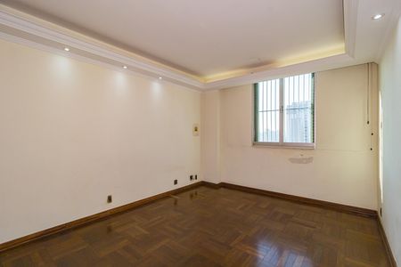 Apartamento à venda com 325m², 4 quartos e 3 vagas Apartamento à venda com 325m², 4 quartos e 3 vagasQuarto