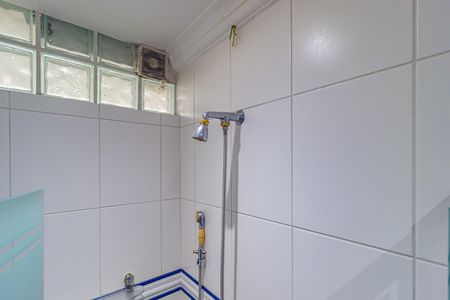 Apartamento à venda com 325m², 4 quartos e 3 vagas Apartamento à venda com 325m², 4 quartos e 3 vagasDetalhe Banheiro - Suíte 1