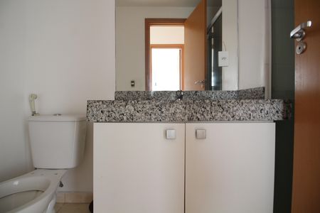 Apartamento para alugar com 122m², 3 quartos e 2 vagasBanheiro Social 1
