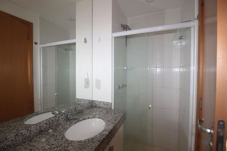 Apartamento para alugar com 122m², 3 quartos e 2 vagasBanheiro Social 1
