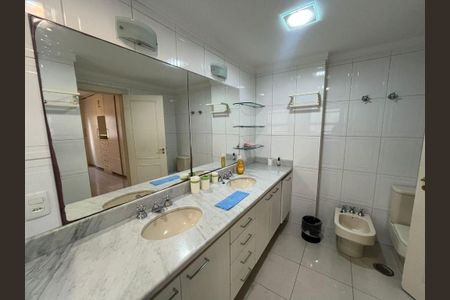 Apartamento à venda com 179m², 3 quartos e 4 vagas