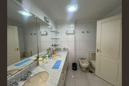 Apartamento à venda com 179m², 3 quartos e 4 vagas