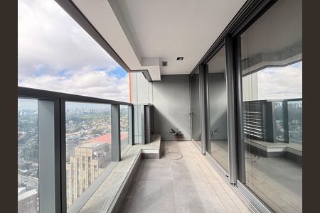 Apartamento à venda com 42m², 1 quarto e 1 vaga Apartamento à venda com 42m², 1 quarto e 1 vagaVaranda