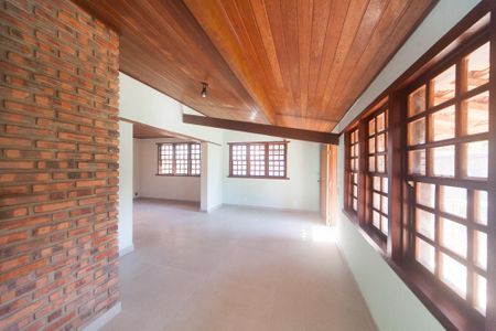Casa de condomínio para alugar com 220m², 3 quartos e 2 vagas Casa de condomínio para alugar com 220m², 3 quartos e 2 vagassala