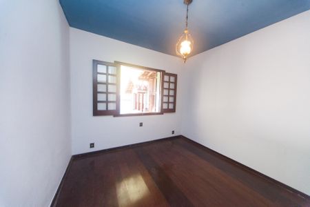 quarto 1 de casa de condomínio para alugar com 3 quartos, 220m² em Vila D’el Rey, Nova Lima