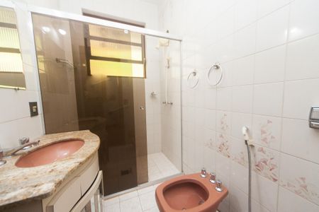 Casa de condomínio para alugar com 220m², 3 quartos e 2 vagas Casa de condomínio para alugar com 220m², 3 quartos e 2 vagasBanheiro Social