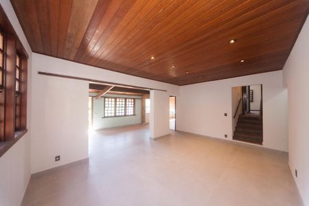 sala de casa de condomínio para alugar com 3 quartos, 220m² em Vila D’el Rey, Nova Lima