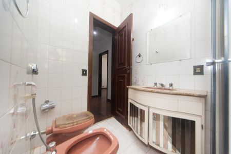 Casa de condomínio para alugar com 220m², 3 quartos e 2 vagas Casa de condomínio para alugar com 220m², 3 quartos e 2 vagasBanheiro Social