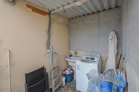 Casa à venda com 150m², 2 quartos e 2 vagas Casa à venda com 150m², 2 quartos e 2 vagasÁrea de Serviço