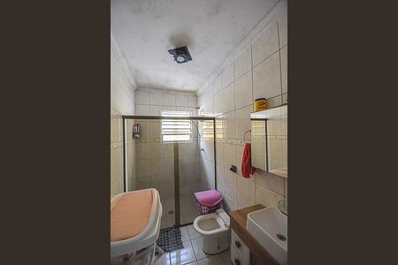 Casa à venda com 150m², 2 quartos e 2 vagas Casa à venda com 150m², 2 quartos e 2 vagasBanheiro