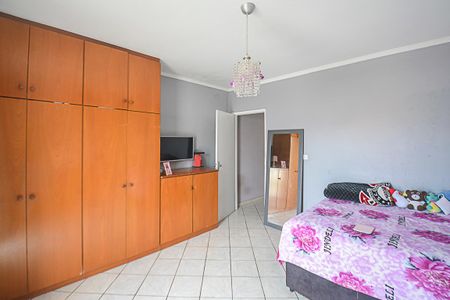 Casa à venda com 150m², 2 quartos e 2 vagas Casa à venda com 150m², 2 quartos e 2 vagasQuarto 2