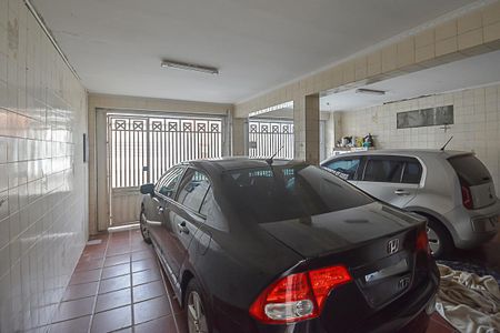 Casa à venda com 150m², 2 quartos e 2 vagas Casa à venda com 150m², 2 quartos e 2 vagasGaragem
