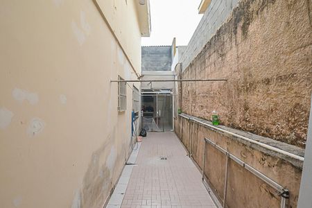 Casa à venda com 150m², 2 quartos e 2 vagas Casa à venda com 150m², 2 quartos e 2 vagasQuintal