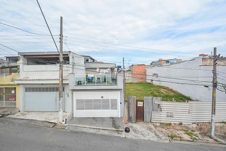 Casa à venda com 150m², 2 quartos e 2 vagas Casa à venda com 150m², 2 quartos e 2 vagasVista da Área de Serviço