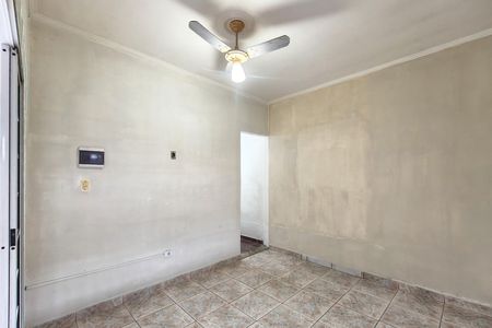 Sala de casa de condomínio para alugar com 1 quarto, 50m² em Parque Continental, São Vicente