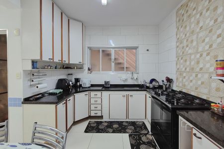 Casa para alugar com 170m², 3 quartos e 2 vagas Casa para alugar com 170m², 3 quartos e 2 vagasCozinha