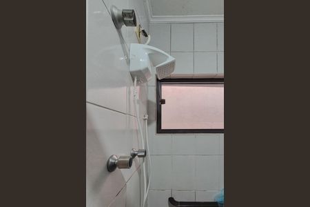 Casa para alugar com 170m², 3 quartos e 2 vagas Casa para alugar com 170m², 3 quartos e 2 vagasBanheiro Social