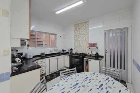 Casa para alugar com 170m², 3 quartos e 2 vagas Casa para alugar com 170m², 3 quartos e 2 vagasCozinha