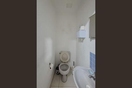 Casa para alugar com 170m², 3 quartos e 2 vagas Casa para alugar com 170m², 3 quartos e 2 vagasBanheiro de serviço