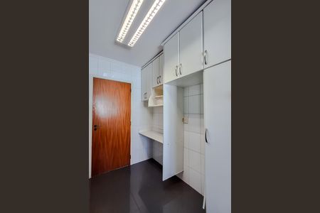 Apartamento à venda com 79m², 3 quartos e 2 vagas Apartamento à venda com 79m², 3 quartos e 2 vagasCozinha